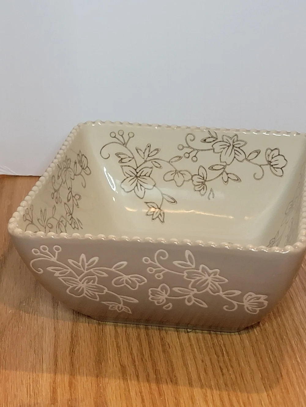 Temptations By Tara Floral Lace Grey Square Bowl 22oz Scalloped
